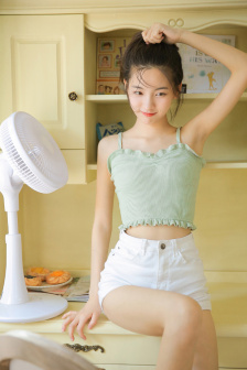 车子一晃一晃的就C进去了肉